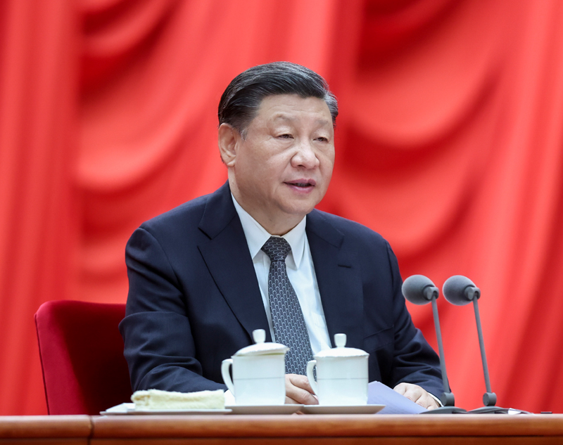 4?日，学习贯彻习近qx时代中国特色C会M思想主题教育工作会议在北京召开。中׃央M记、国家主席、中央军委主席习q^出席会议q发表重要讲话? width=